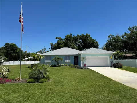 2031 Allen St, Englewood, FL 34223