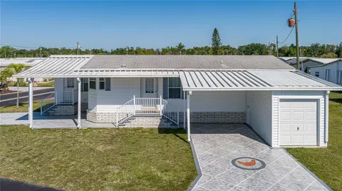 3100 Donna Dr, Ellenton, FL 34222