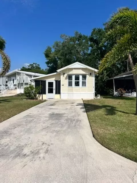 1 Brookshire Dr, Nokomis, FL 34275