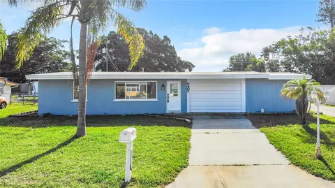 5407 6th St E, Bradenton, FL 34203