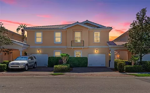 1561 Burgos Dr, Sarasota, FL 34238