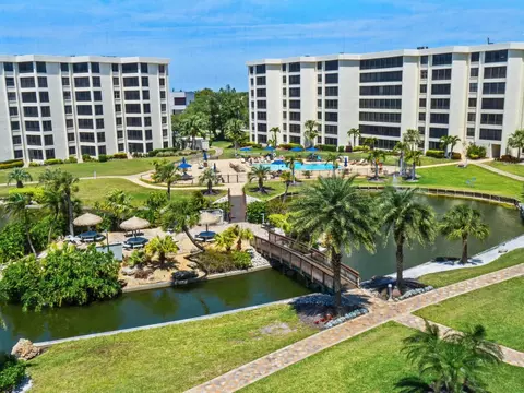 5780 Midnight Pass Rd #504, Sarasota, FL 34242