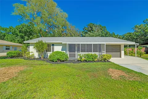 915 Hagle Park Rd, Bradenton, FL 34212