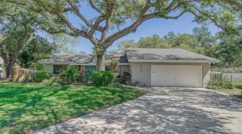 4020 40th Cir S, Saint Petersburg, FL 33711