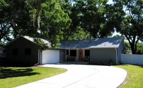 912 Home Pl, Sarasota, FL 34232