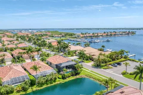 301 10th Ave E, Palmetto, FL 34221