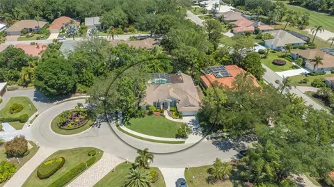 6615 Hunter Combe Xing, University Park, FL 34201