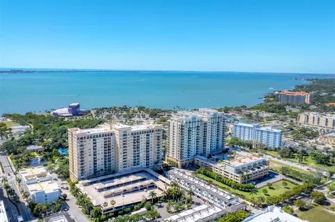 750 N Tamiami Trl #910, Sarasota, FL 34236