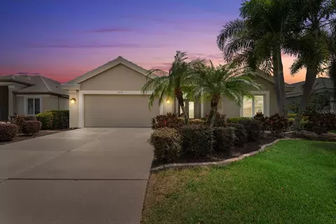 8718 53rd Pl E, Bradenton, FL 34211