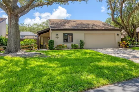 3930 Glen Oaks Manor Dr, Sarasota, FL 34232