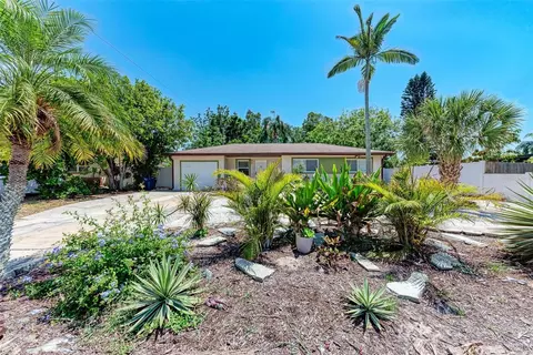 2403 Georgetown Rd, Bradenton, FL 34207