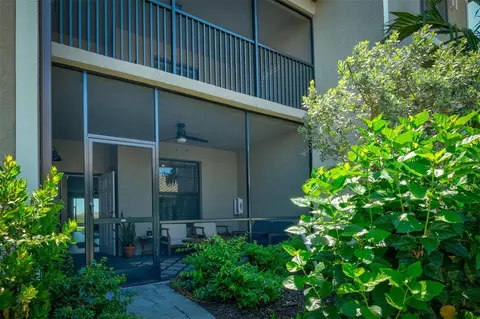 5685 Palmer Cir #101, Bradenton, FL 34211