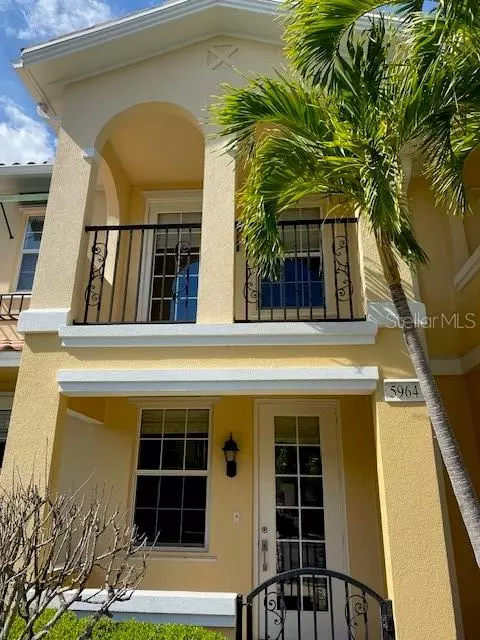 5964 Madrano Dr, Sarasota, FL 34232