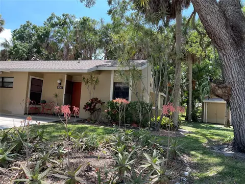 5067 Village Gardens Dr #7, Sarasota, FL 34234