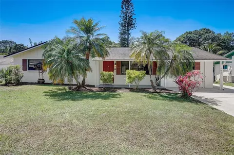 4634 Flatbush Ave, Sarasota, FL 34233