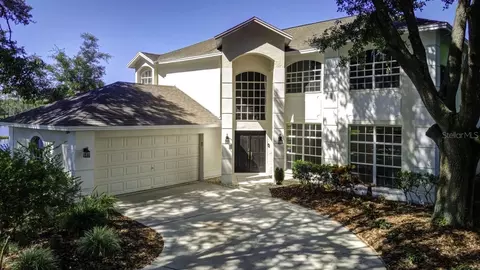 9319 Hampshire Park Dr, Tampa, FL 33647