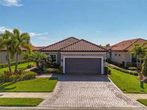 10216 Highland Park Pl, Palmetto, FL 34221