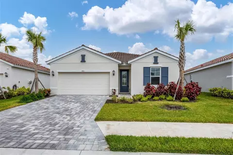 483 Daylily Blvd, Nokomis, FL 34275