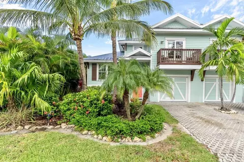 304 60th St #A, Holmes Beach, FL 34217