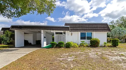 3953 Glen Oaks Dr E #29, Sarasota, FL 34232