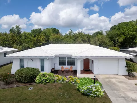 4005 Chinaberry Rd, Bradenton, FL 34208