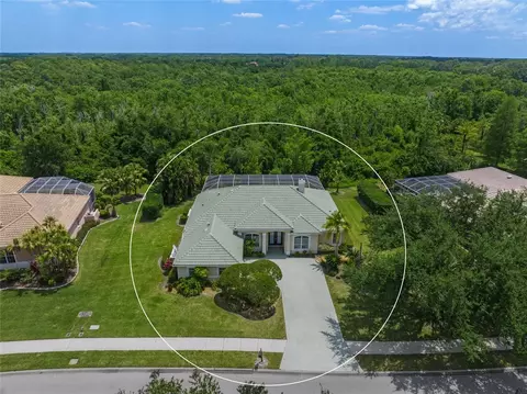 9060 Misty Creek Dr, Sarasota, FL 34241