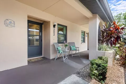 2808 60th Ave W #202, Bradenton, FL 34207