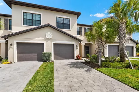 15259 Sunny Day Dr, Bradenton, FL 34211