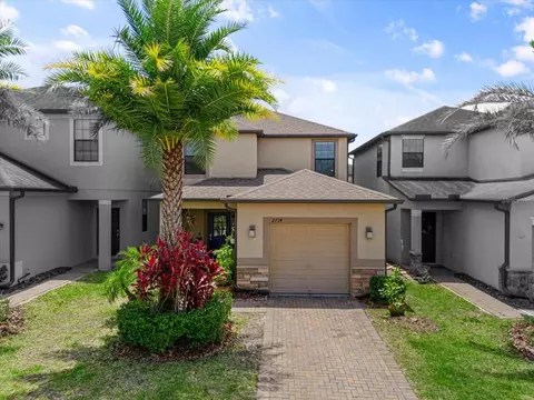 2714 Garden Falls Dr, Brandon, FL 33511