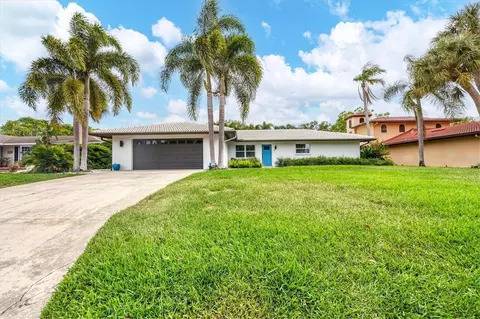 3164 Espanola Dr, Sarasota, FL 34239