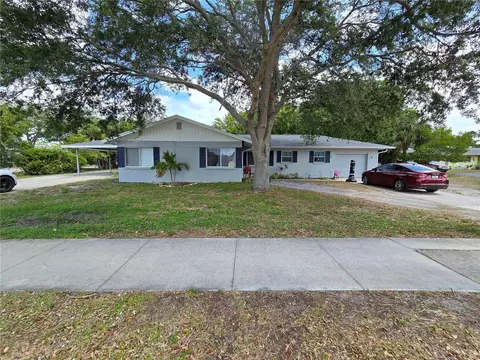 1707 57th Ave W, Bradenton, FL 34207