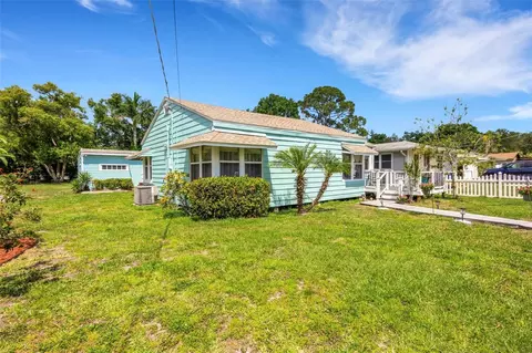222 36th St W, Bradenton, FL 34205