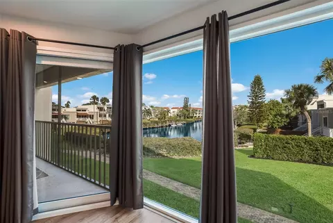 3801 E Bay Dr #103, Holmes Beach, FL 34217