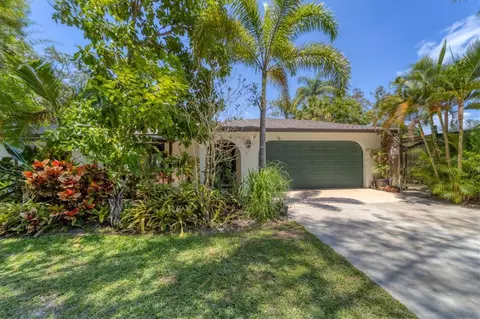 3666 Egerton Cir, Sarasota, FL 34233