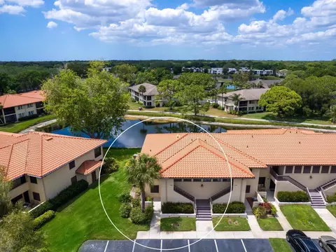 5227 Lake Village Dr #25, Sarasota, FL 34235