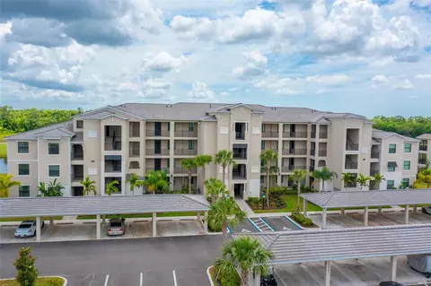 17902 Gawthrop Dr #202, Bradenton, FL 34211