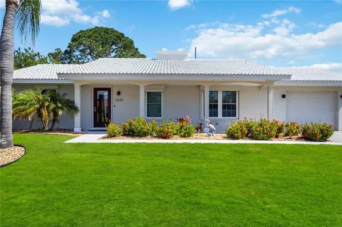 2639 Cardwell Way, Sarasota, FL 34231