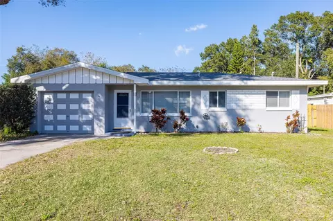 2448 Whitman St, Clearwater, FL 33765