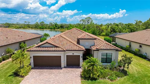 13715 Vancanza Dr, Venice, FL 34293