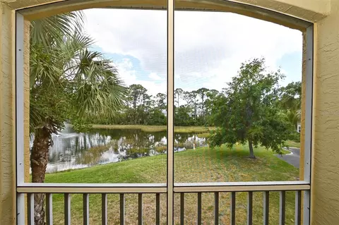 5650 Bentgrass Dr #G102, Sarasota, FL 34235