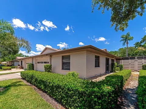 4503 Lake Vista Dr #4, Sarasota, FL 34233