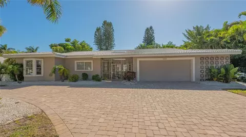 225 Bird Key Dr, Sarasota, FL 34236