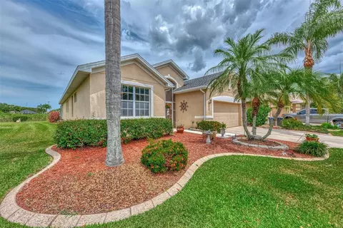 5236 Lakehurst Ct, Palmetto, FL 34221