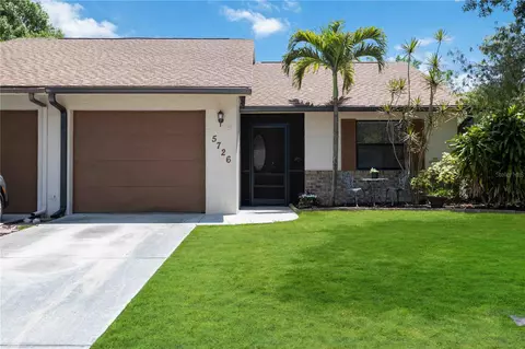 5726 Deer Hollow Trl, Sarasota, FL 34232
