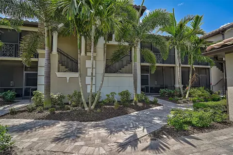 5604 Palmer Cir #204, Lakewood Ranch, FL 34211