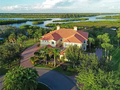 951 River Basin Ct #201C, Bradenton, FL 34212