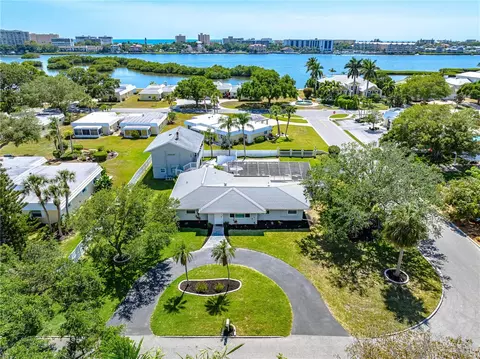 5900 Driftwood Ave, Sarasota, FL 34231