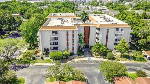 2630 Pearce Dr #402, Clearwater, FL 33764