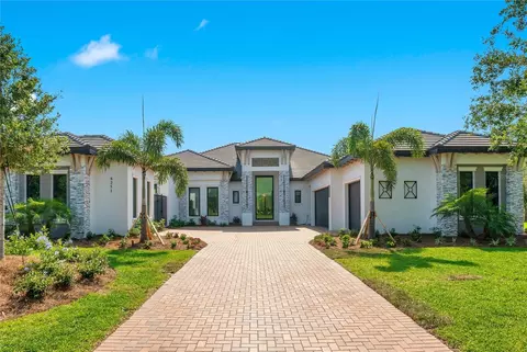 8251 Archers Ct, Sarasota, FL 34240
