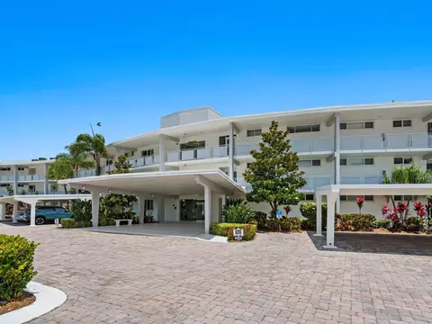100 Sands Point Rd #305, Longboat Key, FL 34228